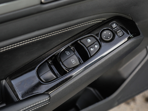 20192.0L XL Upper а {܇ƅ^(q)	