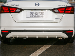 20192.0L XL Upper а ^