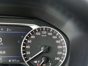 20192.0L XL Upper а п؅^