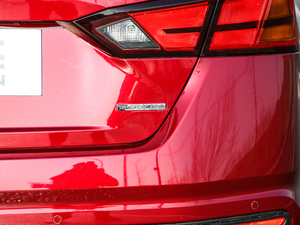 20192.0L XL Upper а ^