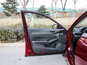 20192.0L XL Upper а {λ܇T