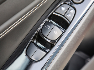 20192.0L XL Upper а {܇ƅ^(q)	