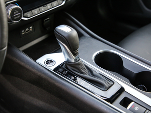 20192.0L XL Upper а QU