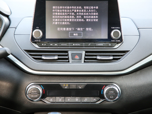 20192.0L XL Upper а {L