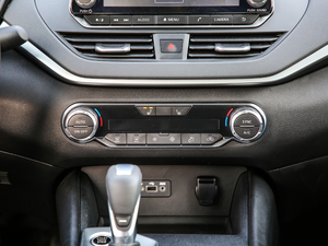 20192.0L XL Upper а {(dio){(dio)(ji)