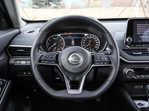 20192.0L XL Upper а P