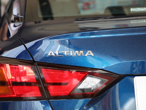 20192.0T XL Upper  ^