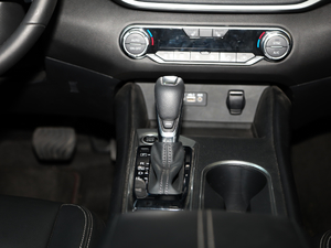 20192.0T XL Upper  п؅^