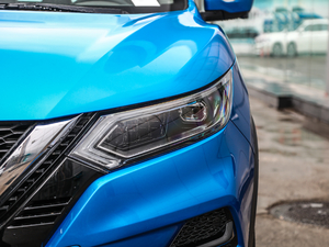 2019款2.0L CVT豪华版 大灯