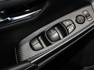 2020款1.6L XL CVT悦享版 主驾车窗控制区	