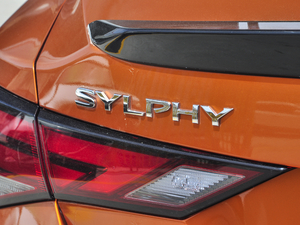 2020Ŀ 1.6L TOP CVT (ji)^