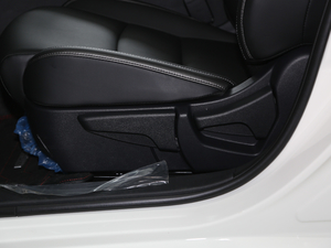 2020¿ 1.6L XL CVT {{(ji)