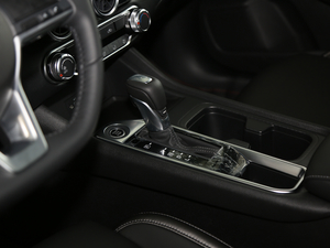 2020¿ 1.6L XL CVT п؅^