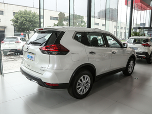 2020款2.0L XL ITS 3rows CVT两驱智联舒适版 7座 整体外观
