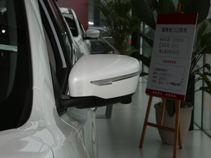2020款2.0L XL ITS 3rows CVT两驱智联舒适版 7座 后视镜