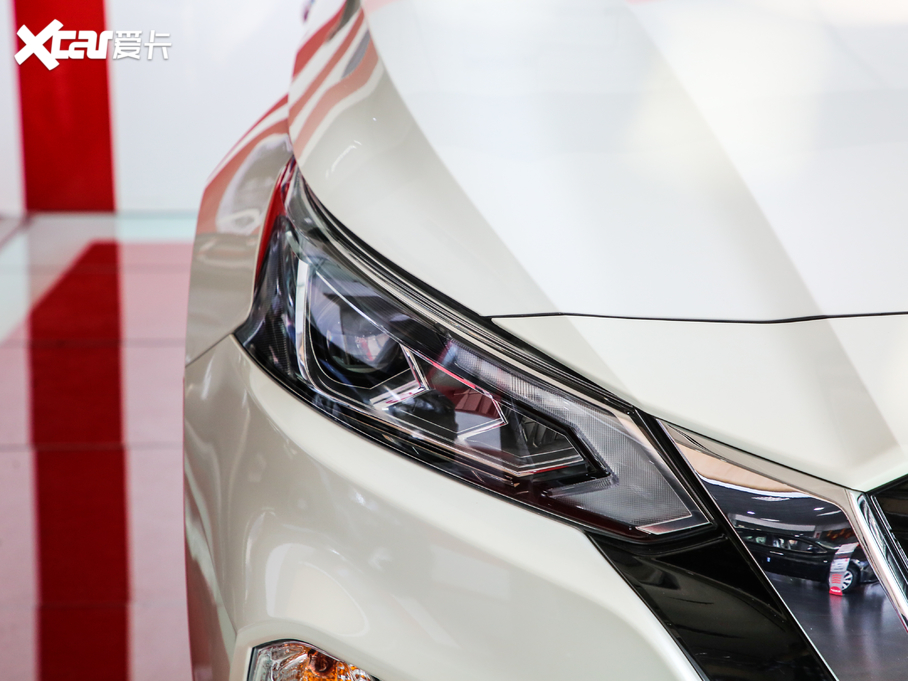 2020[ 2.0T XL Upper AD1 I(lng)