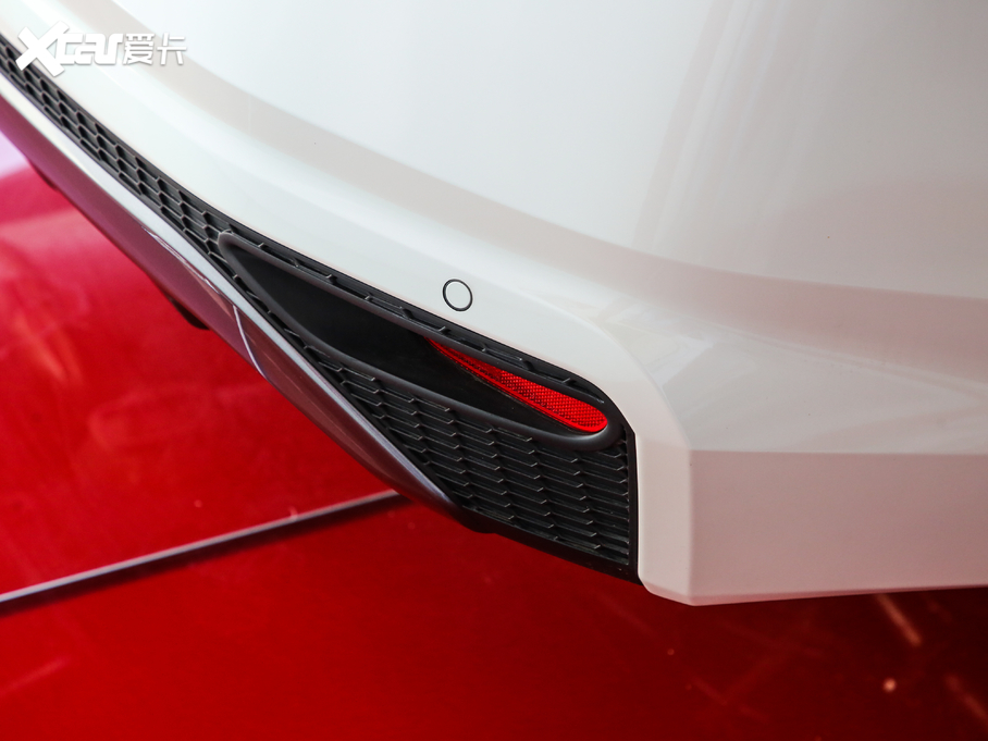 2020[ 2.0T XL Upper AD1 I(lng)