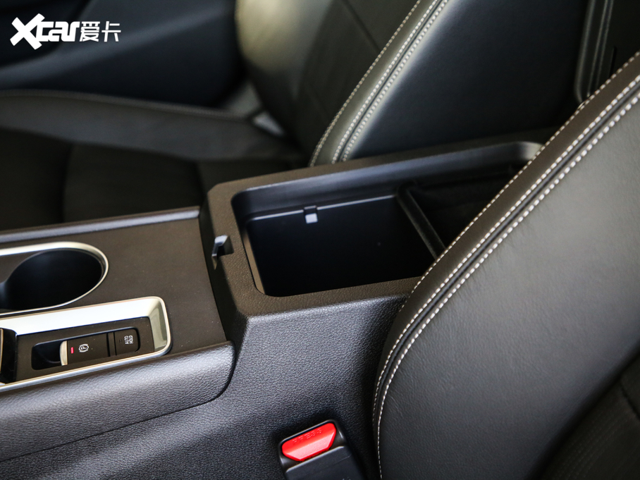 2020[ 2.0T XL Upper AD1 I