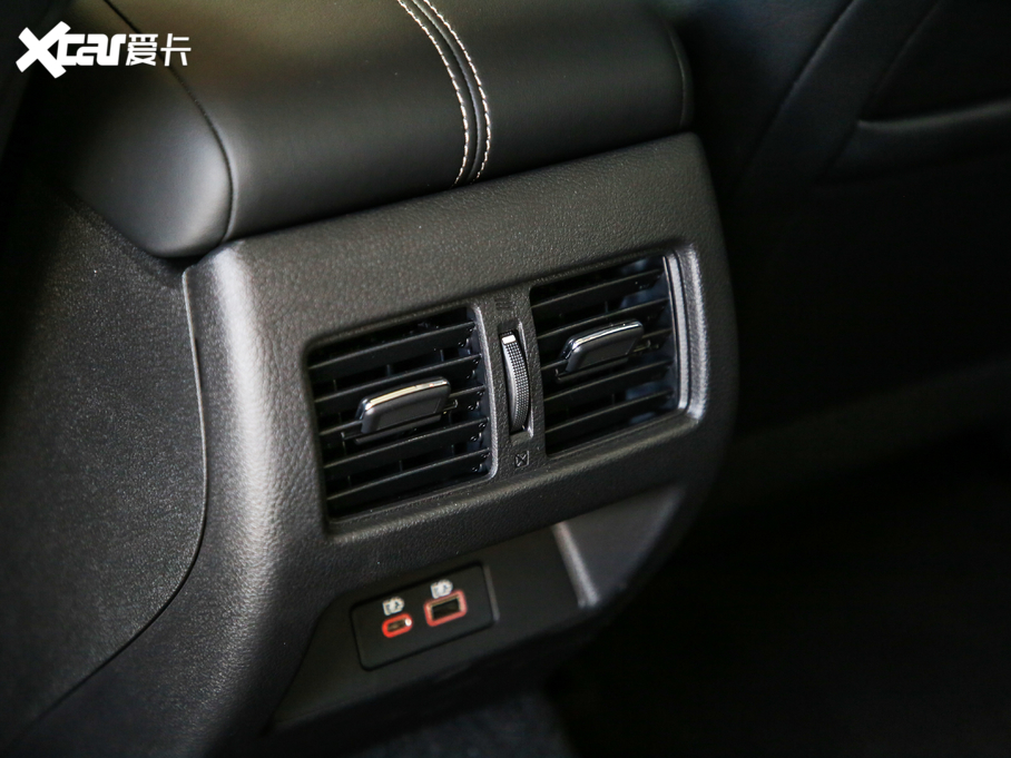 2020[ 2.0T XL Upper AD1 I(lng)