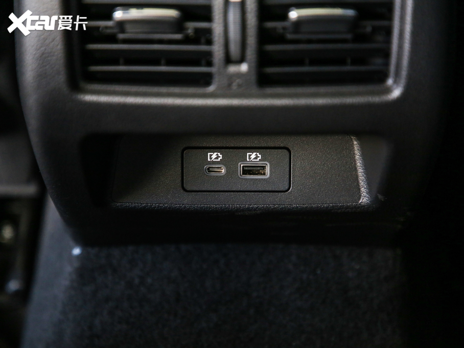 2020[ 2.0T XL Upper AD1 I(lng)