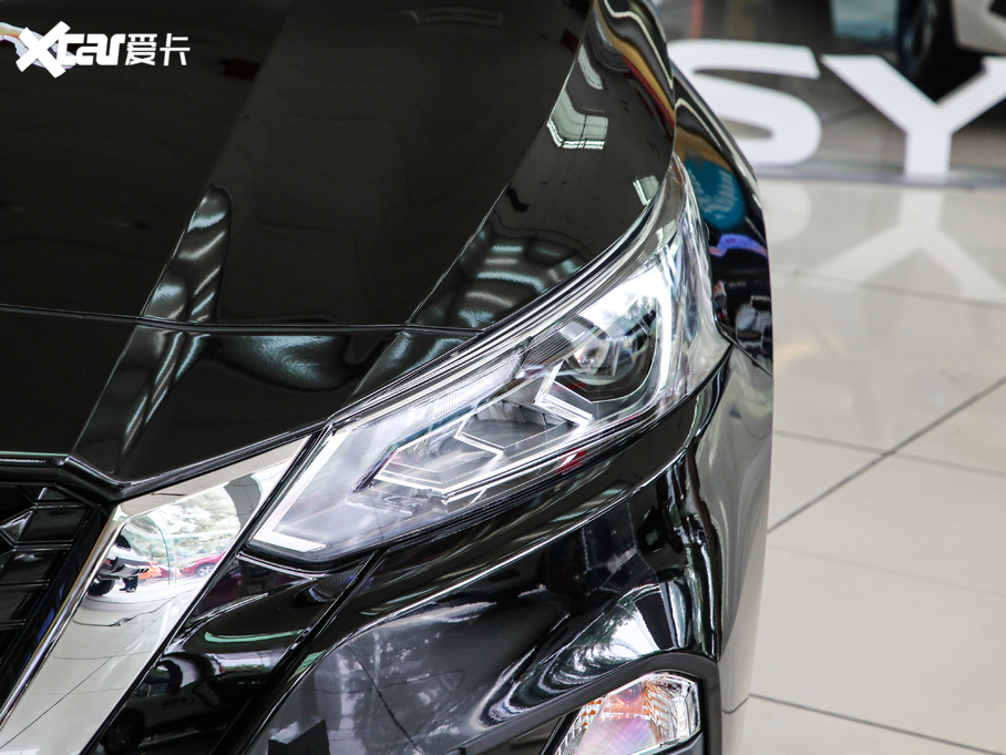 2020[ 2.0T XL Upper AD1 I(lng)