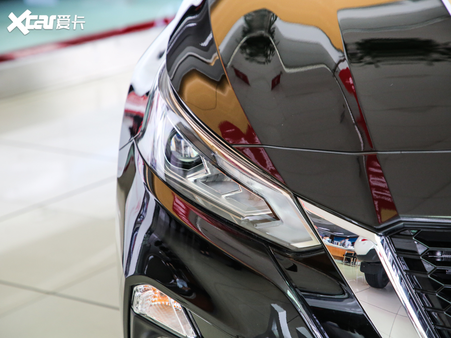 2020[ 2.0T XL Upper AD1 I(lng)