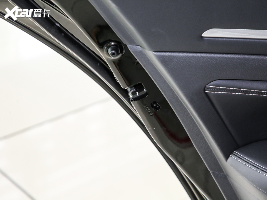 2020[ 2.0T XL Upper AD1 I