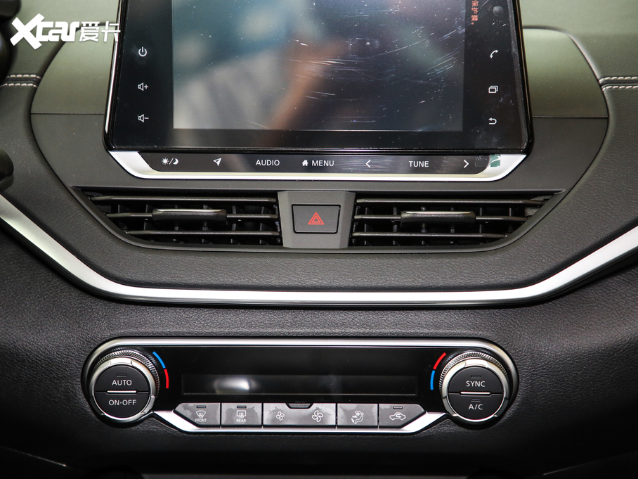 2020[ 2.0T XL Upper AD1 I(lng)