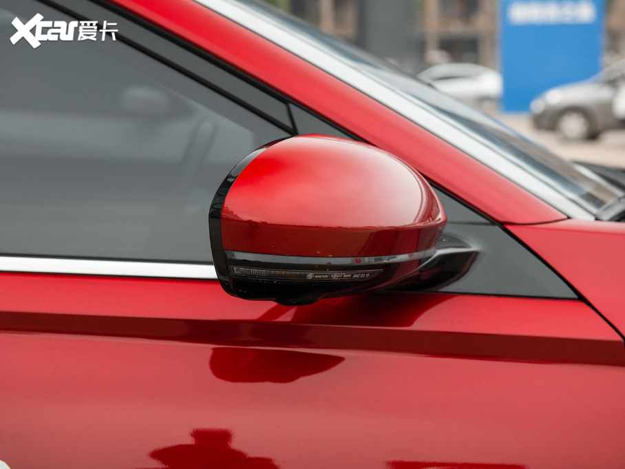 2020[ Ŀ 2.0T XV AD1 I