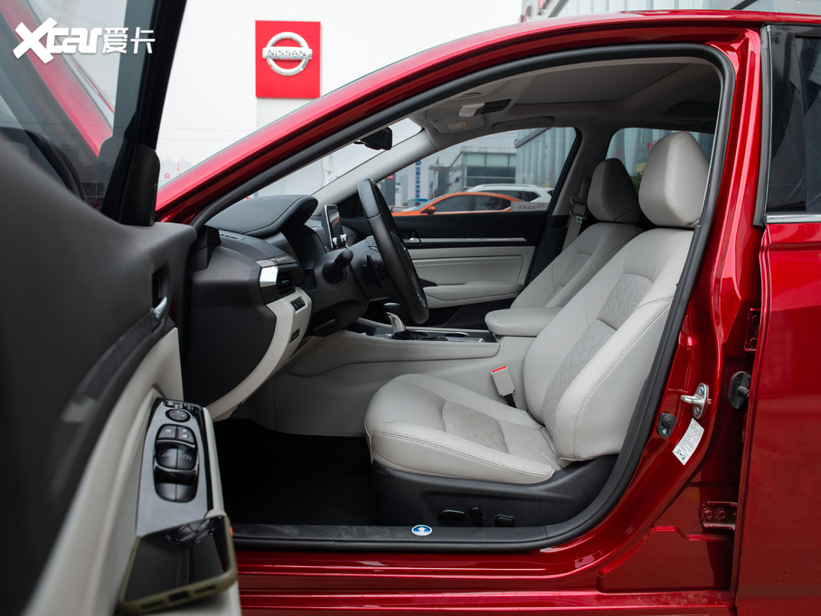 2020[ Ŀ 2.0T XV AD1 I