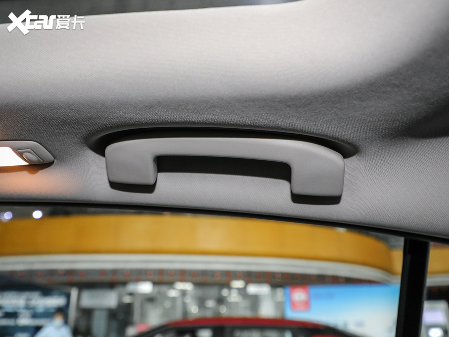 2020[ Ŀ 2.0L XL Upper а