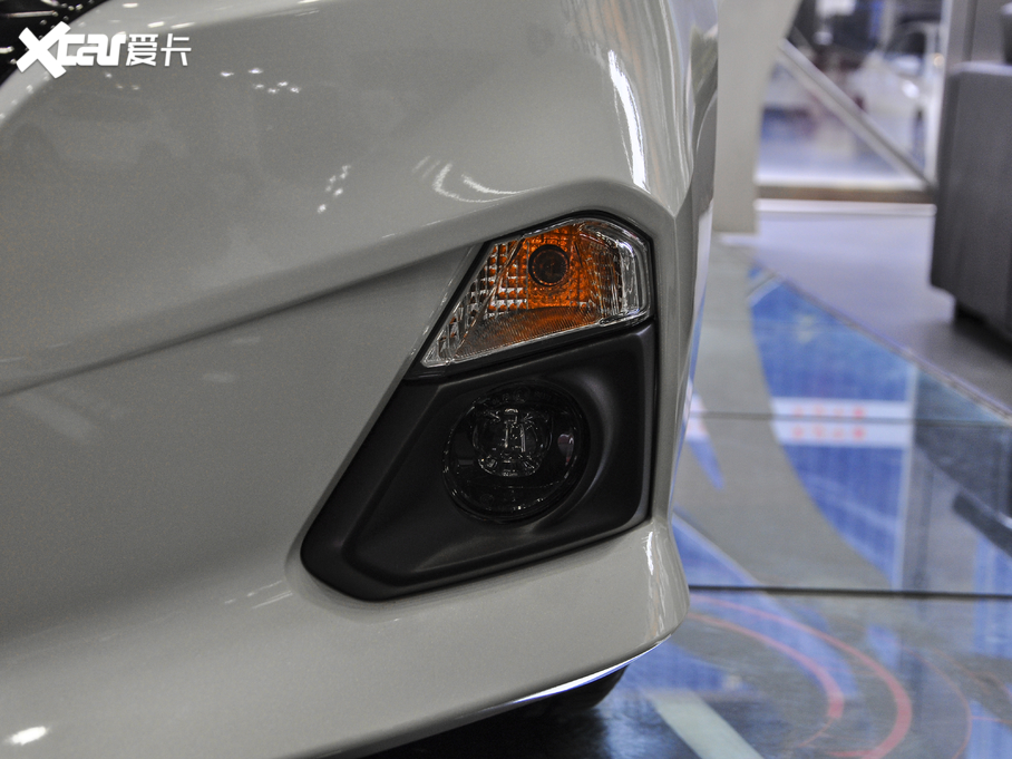 2020[ Ŀ 2.0L XL Upper а