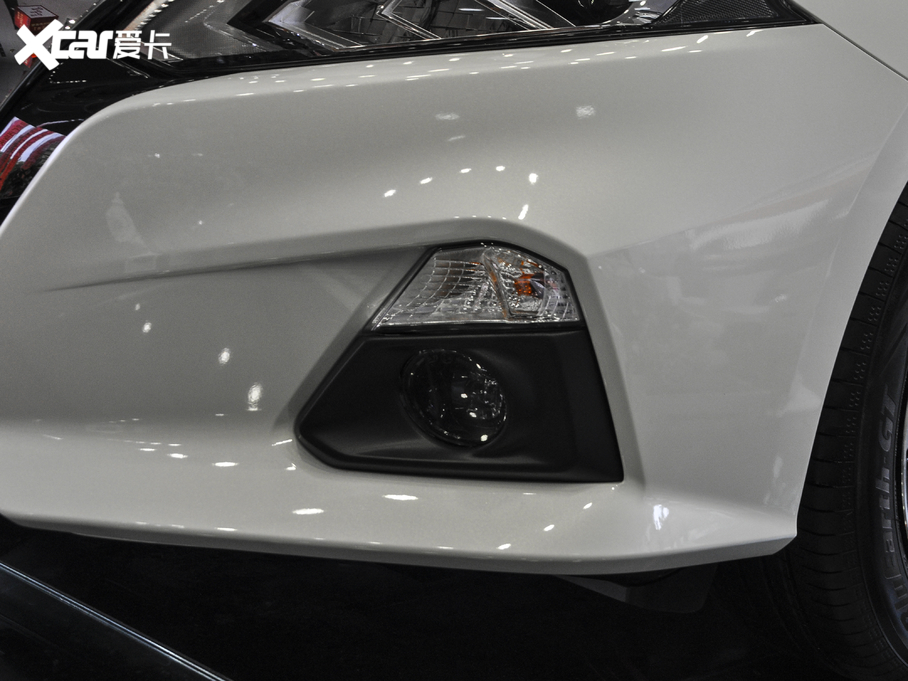 2020[ Ŀ 2.0L XL Upper а