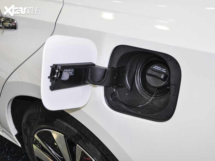 2020[ Ŀ 2.0L XL Upper а