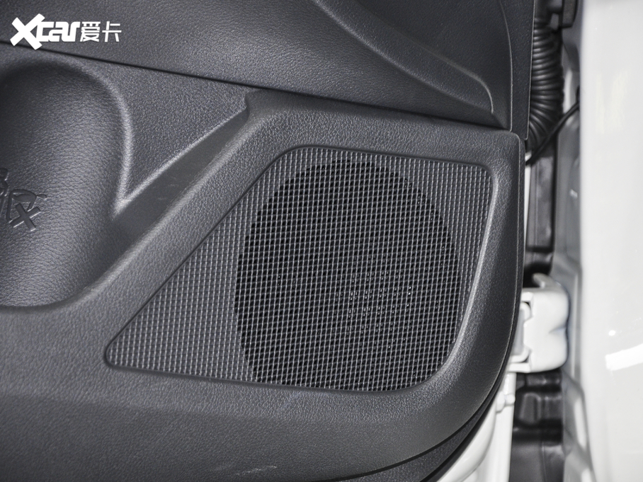 2020[ Ŀ 2.0L XL Upper а