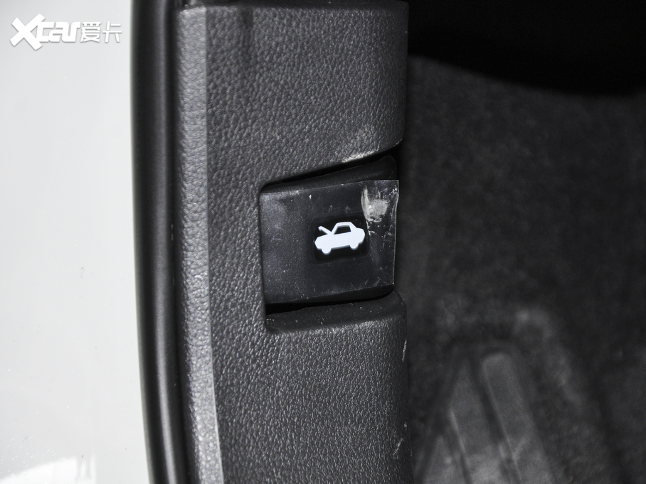 2020[ Ŀ 2.0L XL Upper а