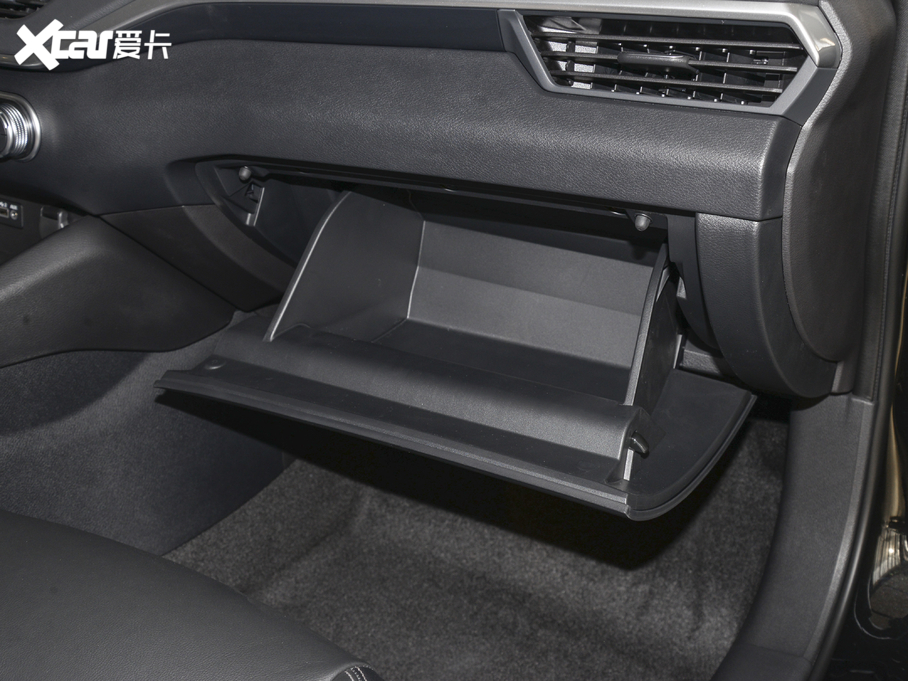 2020[ Ŀ 2.0T XL Upper AD1 I