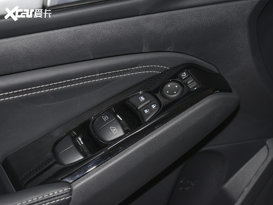 2020[ Ŀ 2.0T XL Upper AD1 I(lng)