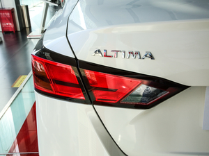 20202.0T XL Upper AD1 I ^