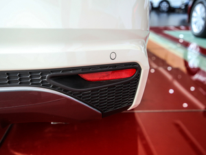 20202.0T XL Upper AD1 I ^