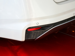 20202.0T XL Upper AD1 I ^