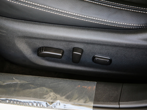 20202.0T XL Upper AD1 I {{