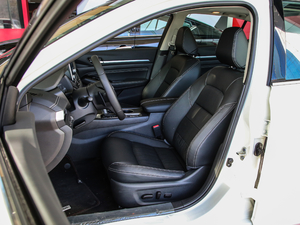 20202.0T XL Upper AD1 I(lng) g