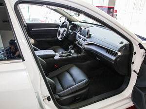 20202.0T XL Upper AD1 I g