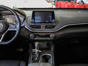 20202.0T XL Upper AD1 I п_