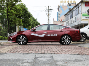 20202.0T XV AD1 I(lng) (c)