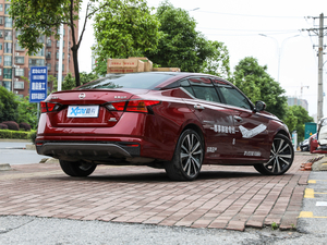 20202.0T XV AD1 I(lng) w^