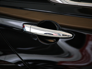 20202.0T XL Upper AD1 I ^