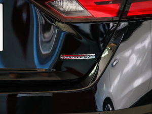 20202.0T XL Upper AD1 I ^