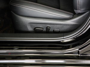 20202.0T XL Upper AD1 I {{